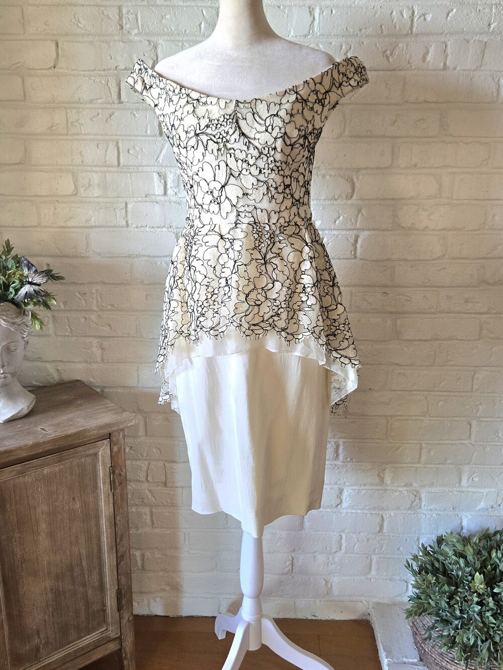 Lela Rose Ivory Lace Peplum Dress, 6, Party, Wedding, Bridal